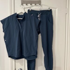 Figs Women's Deep Blue scrubs XS